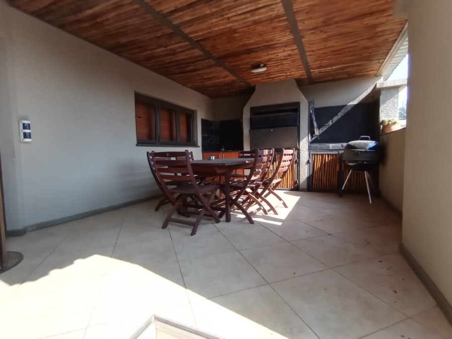 6 Bedroom Property for Sale in Vredefort Free State